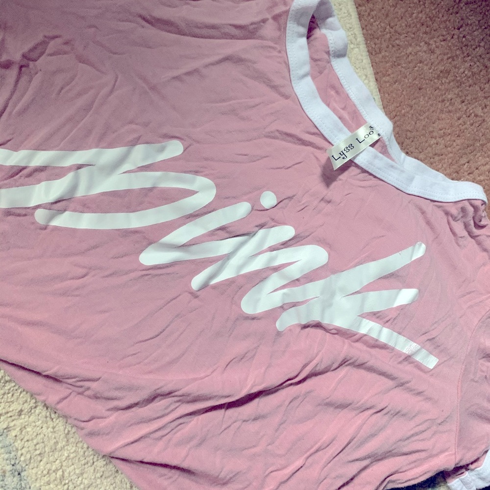 Pink t shirt